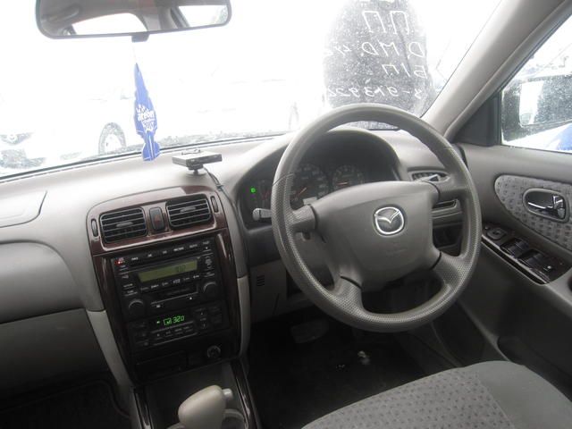 2001 Mazda Capella