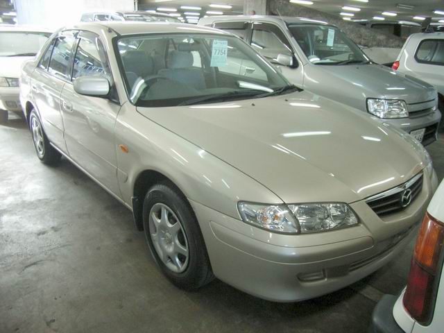 2001 Mazda Capella Pictures