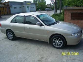 2001 Mazda Capella Images