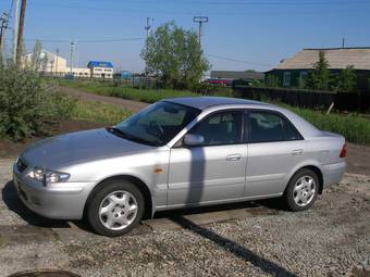 2001 Mazda Capella Photos