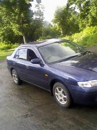 2001 Mazda Capella Photos