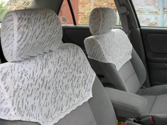 2001 Mazda Capella Pictures