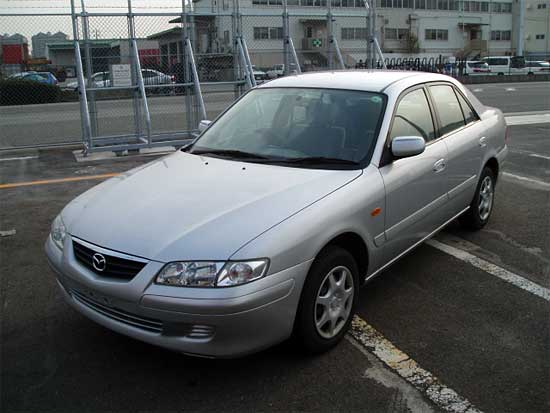 2002 Mazda Capella Photos