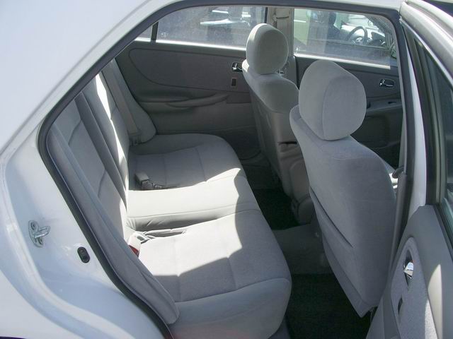 2002 Mazda Capella Images