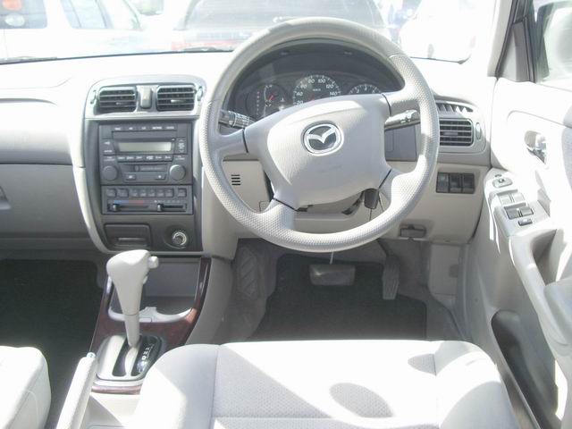 2002 Mazda Capella Pics
