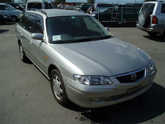 2002 Mazda Capella Pictures