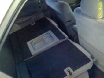 2002 Mazda Capella Images