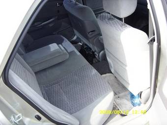 2002 Mazda Capella Photos