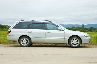 1999 Mazda Capella Wagon Photos