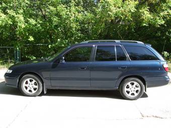 1999 Mazda Capella Wagon Photos