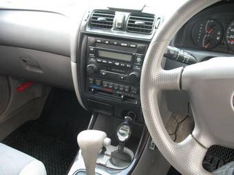 2002 Mazda Capella Wagon Images