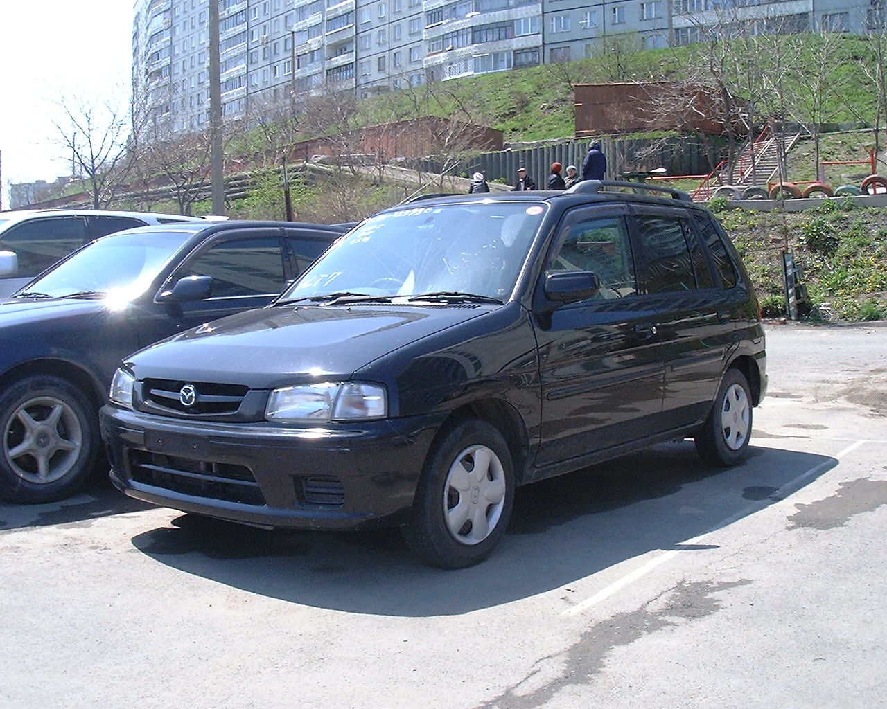 1998 Mazda Demio