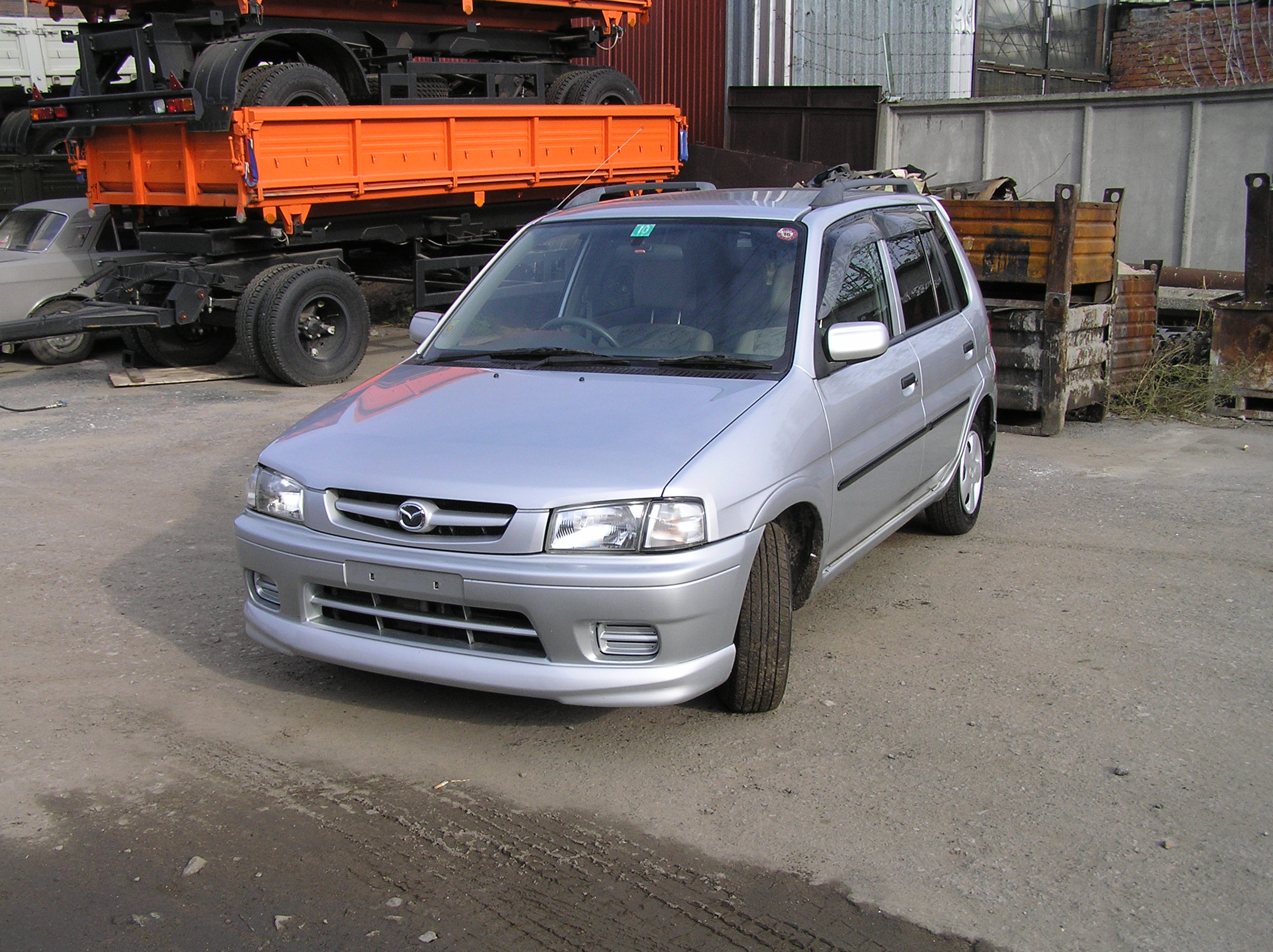 1998 Mazda Demio