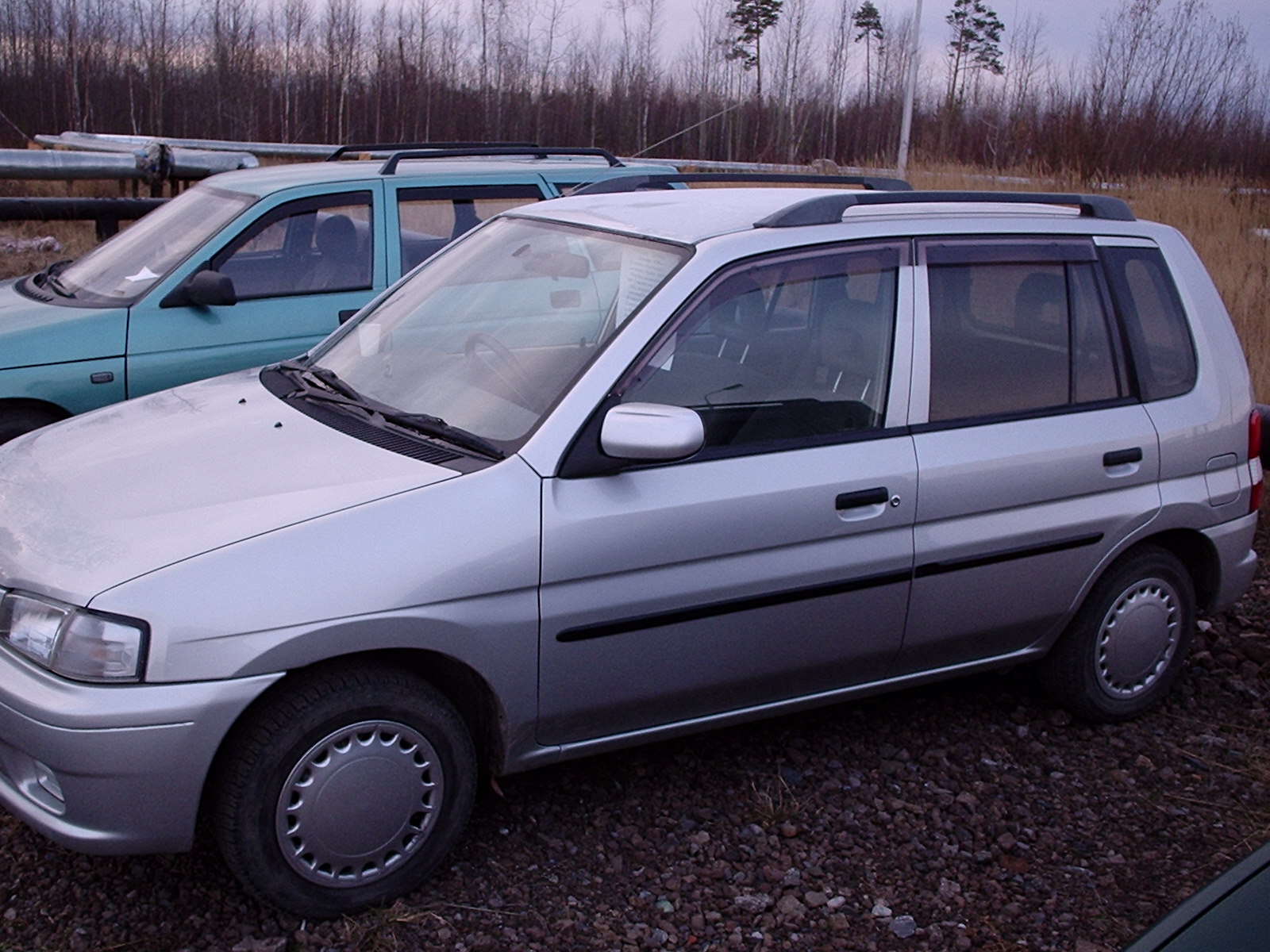 1998 Mazda Demio