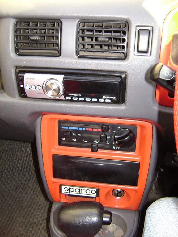 1998 Mazda Demio