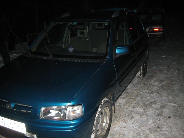 1998 Mazda Demio