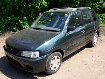 1998 Mazda Demio Pictures