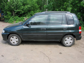 1998 Mazda Demio Pics