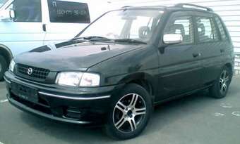 1998 Mazda Demio Photos