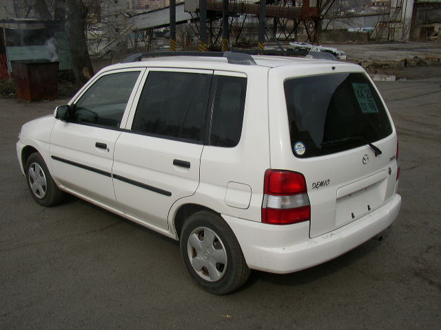 1999 Mazda Demio