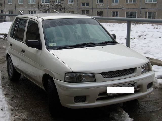 1999 Mazda Demio