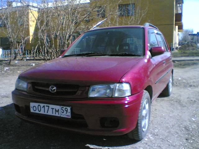 1999 Mazda Demio