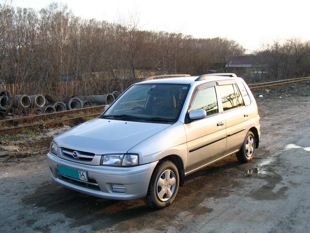 1999 Mazda Demio