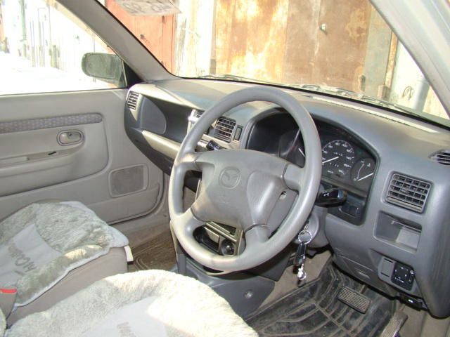 1999 Mazda Demio
