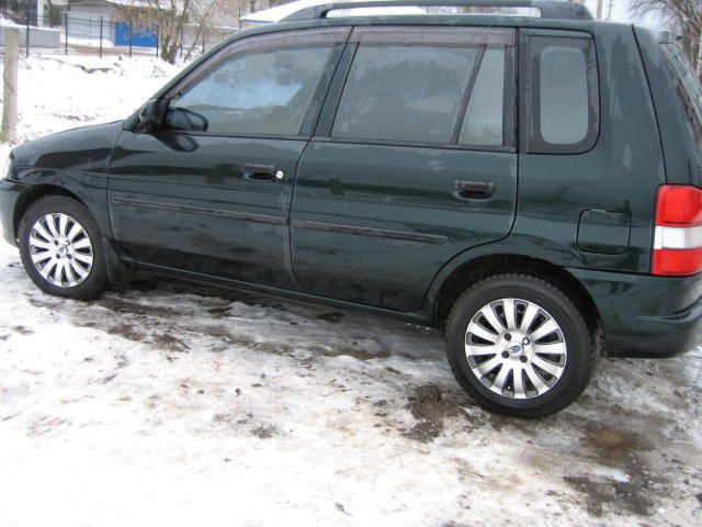 1999 Mazda Demio