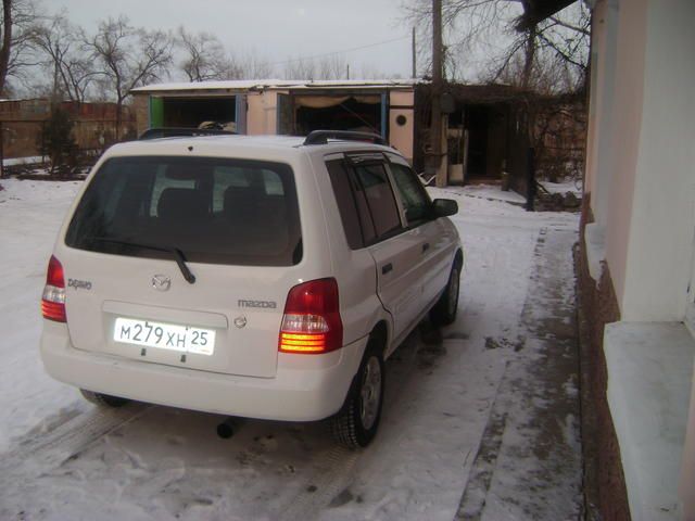 1999 Mazda Demio