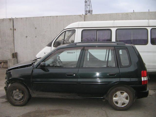 1999 Mazda Demio