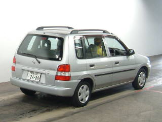 1999 Mazda Demio Pictures