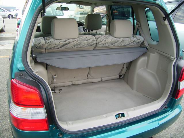 1999 Mazda Demio Images