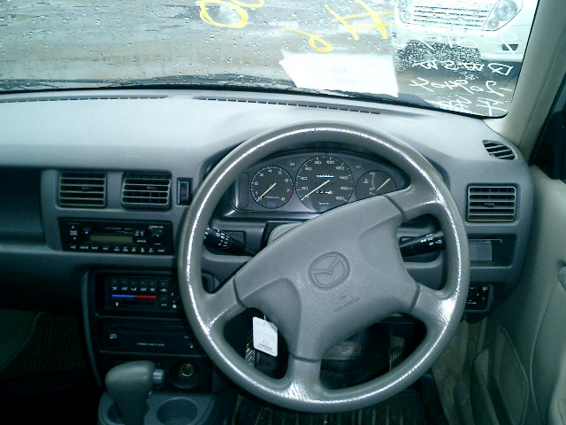 1999 Mazda Demio Pictures