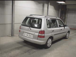 1999 Mazda Demio Photos