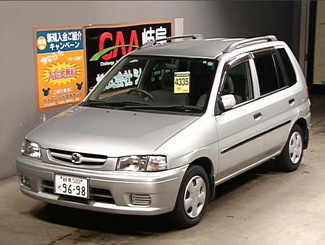 1999 Mazda Demio Photos