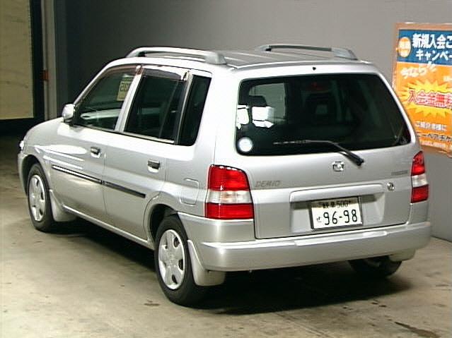 1999 Mazda Demio Photos