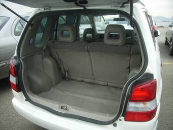 1999 Mazda Demio Pictures