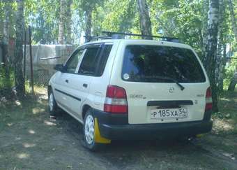 1999 Mazda Demio Pictures
