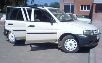 1999 Mazda Demio Photos