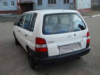 1999 Mazda Demio Pictures
