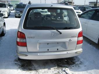 1999 Mazda Demio Photos
