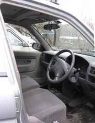 1999 Mazda Demio Pictures
