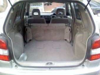 1999 Mazda Demio Pictures