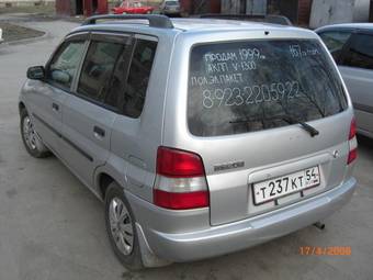 1999 Mazda Demio Photos