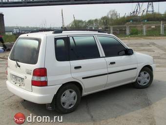 1999 Mazda Demio Images