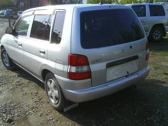 1999 Mazda Demio Photos