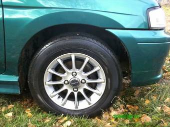 1999 Mazda Demio Pictures