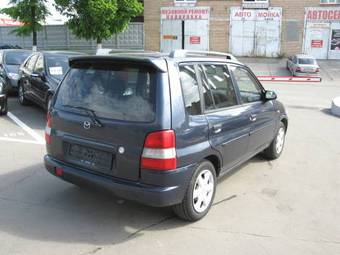 1999 Mazda Demio Pictures
