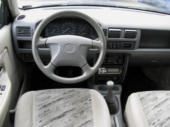 1999 Mazda Demio Photos